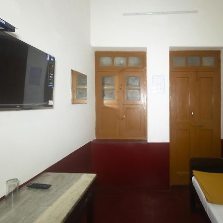 Sri Ramakrishna Hotel Bangalore Extérieur photo