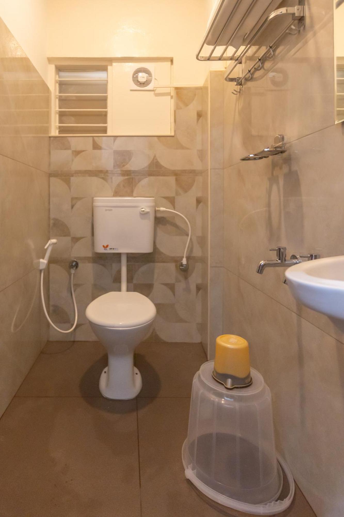 Sri Ramakrishna Hotel Bangalore Extérieur photo