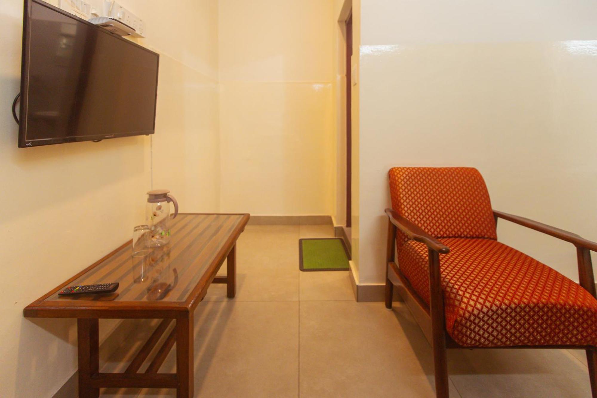 Sri Ramakrishna Hotel Bangalore Extérieur photo